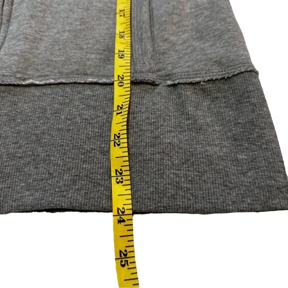 Converse One Star Women's Gray Hoodie Sweatshirt Size M NWT Front Pockets Zip - Picture 12 of 14